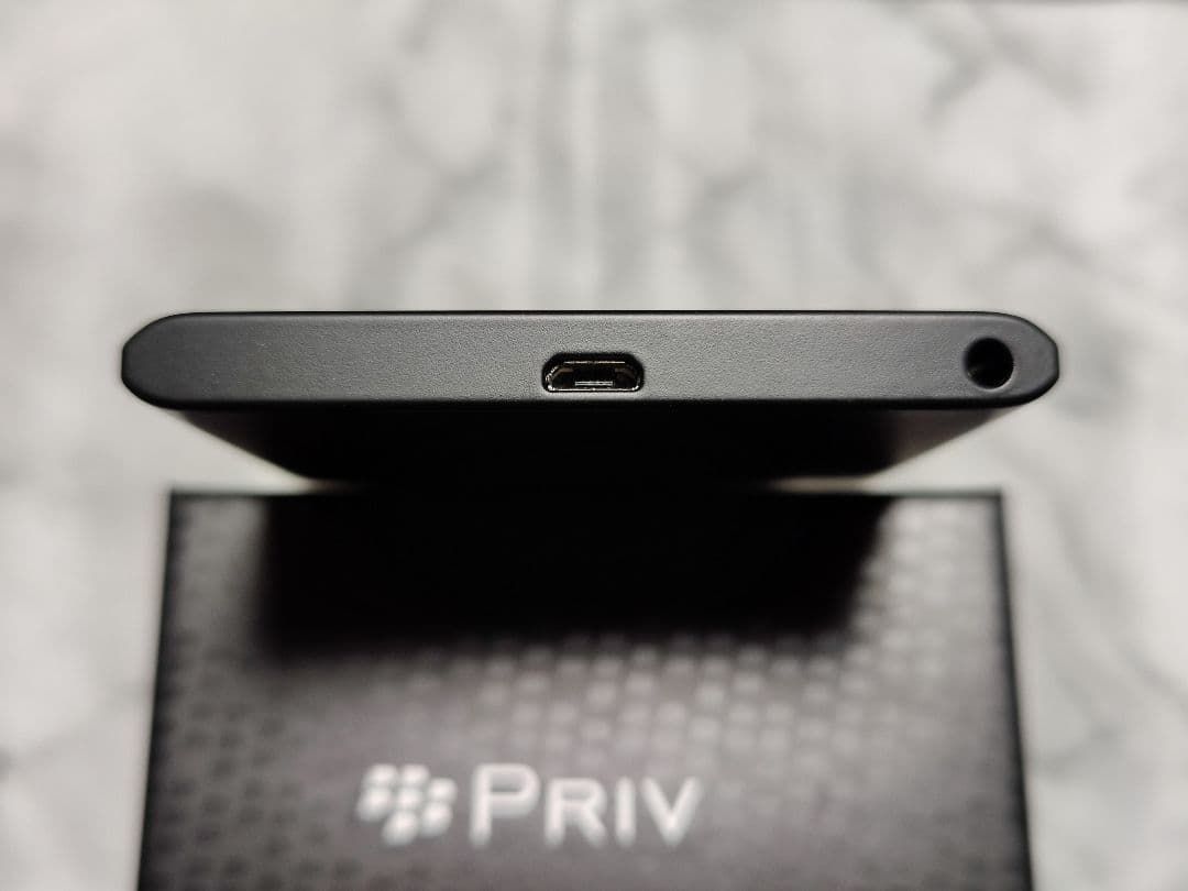 BlackBerry Priv (STV100-3) 韓国版