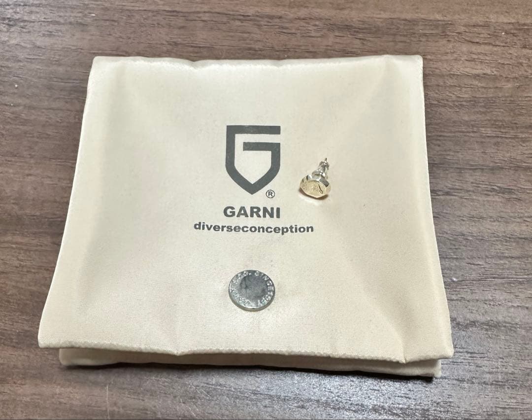 GARNI ピアス 片耳用