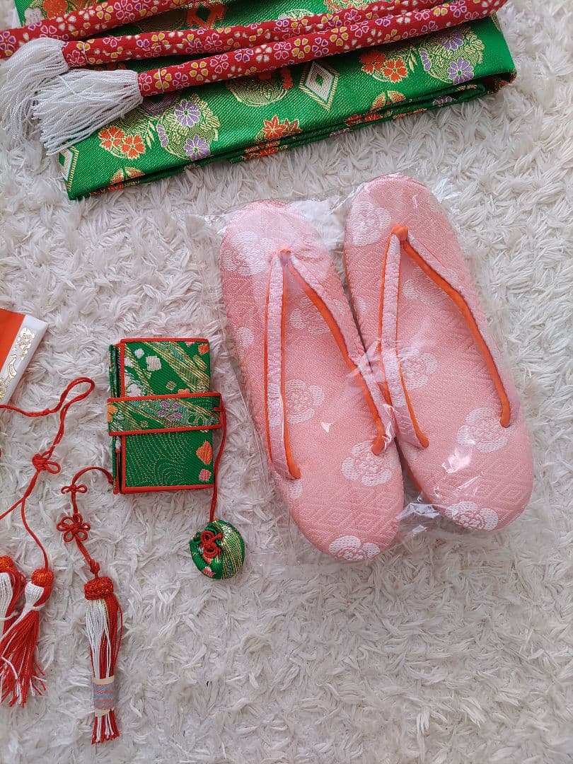 七五三 着物 花柄 7歳　ブランド着物　moe ピンク　水色　フルセット　髪飾り