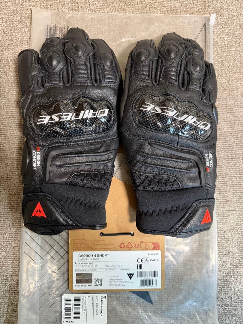 ダイネーゼ　CARBON 4 SHORT GLOVES Mサイズ