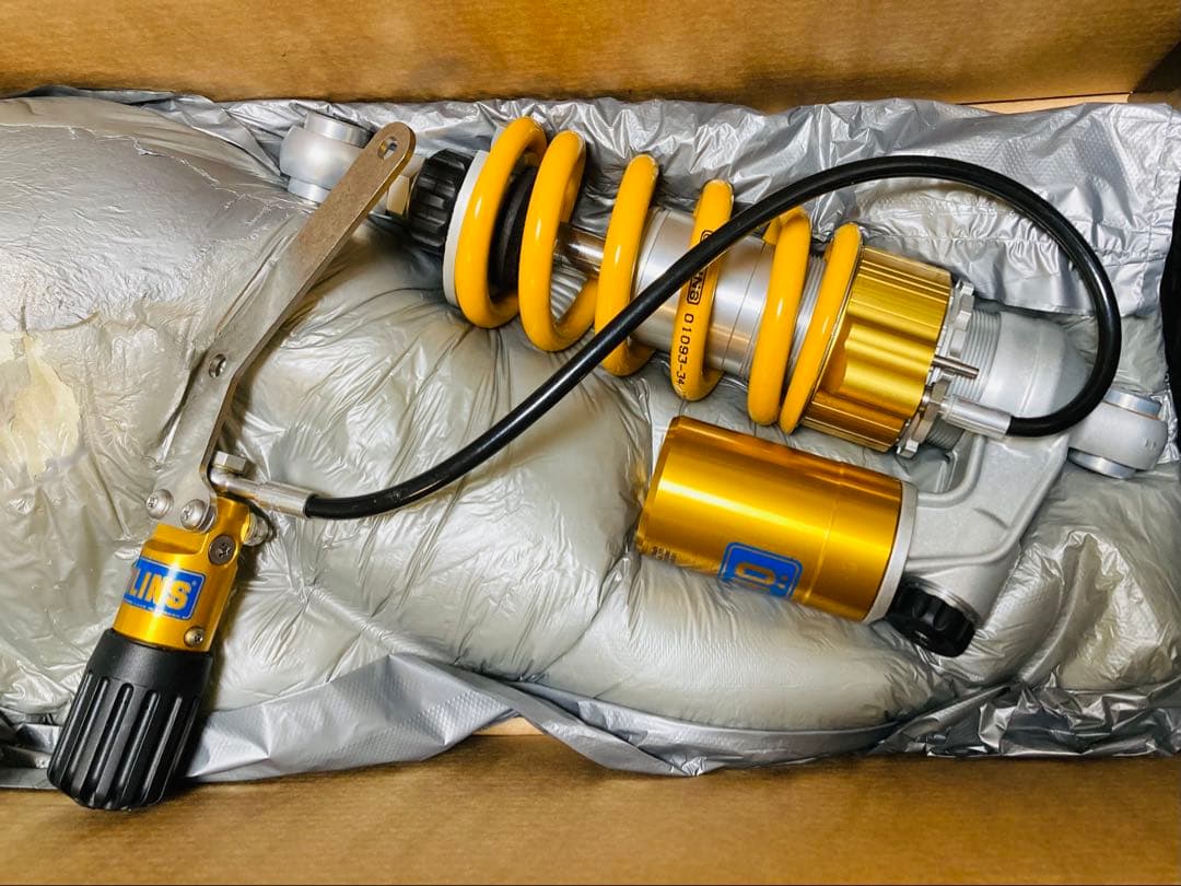 OHLINS Ninja ZX-25R用リアショックKA250