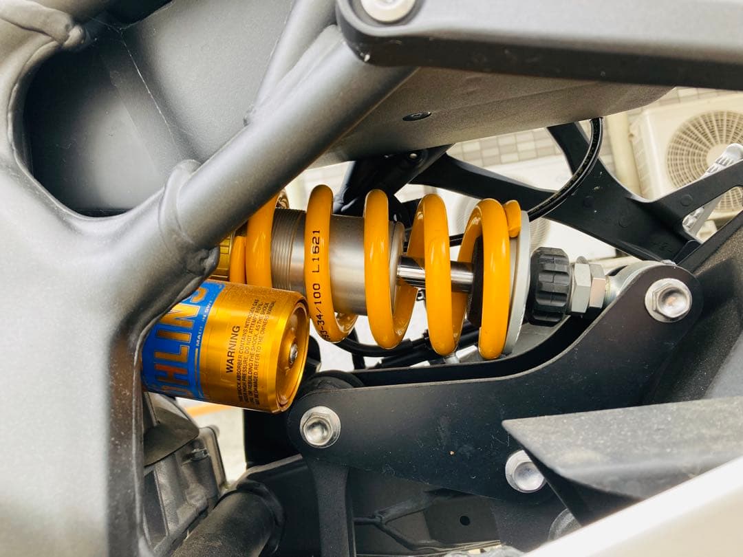 OHLINS Ninja ZX-25R用リアショックKA250