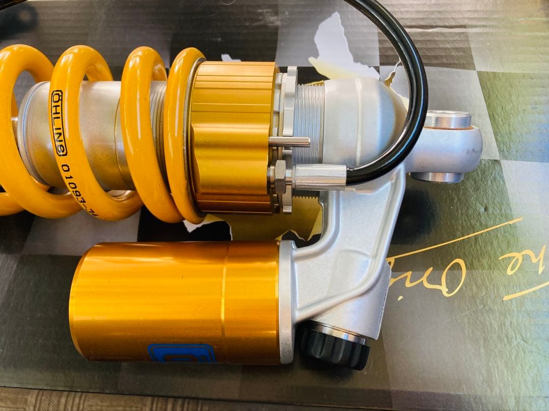 OHLINS Ninja ZX-25R用リアショックKA250