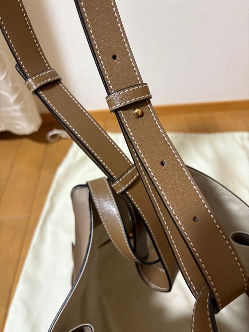 LOEWE ハンモックスモール(ベージュ レザー 2way)