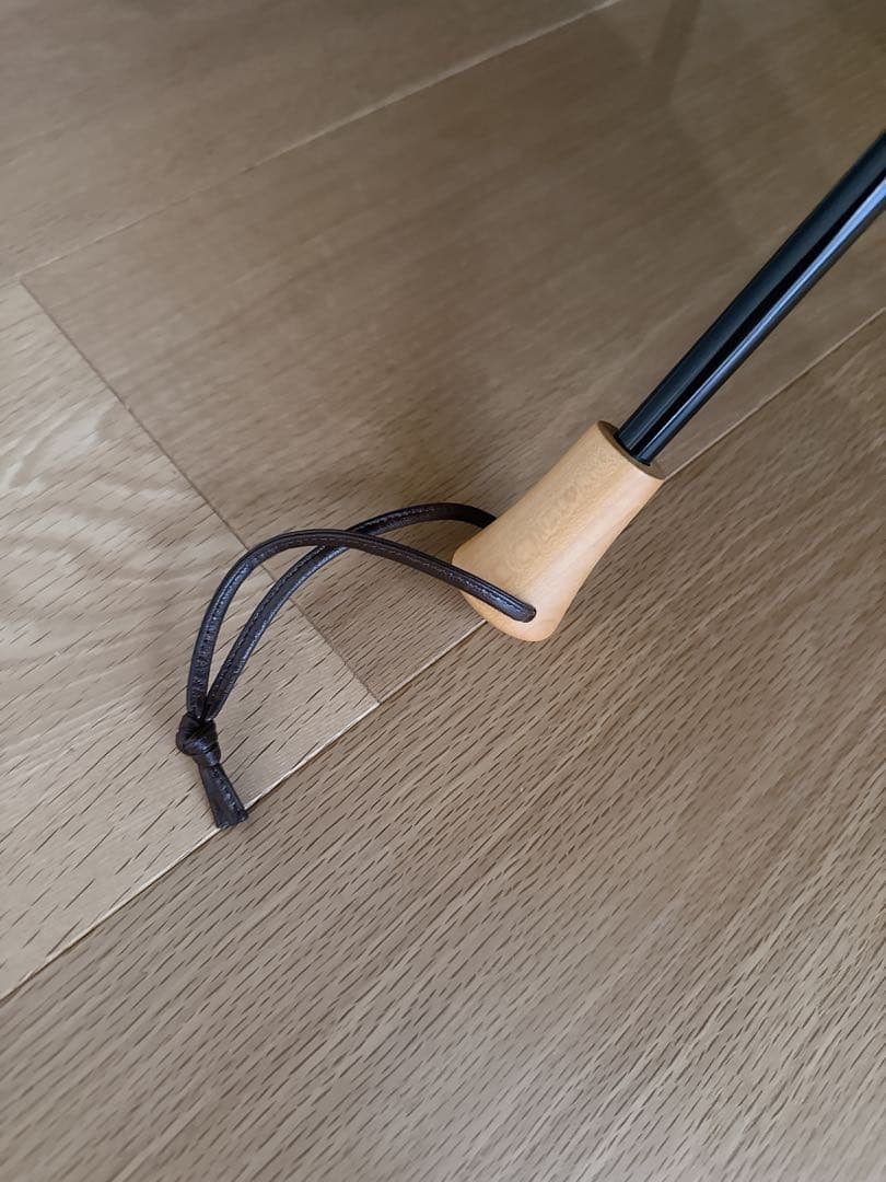 サンバリア100 遮光日傘　2段折りたたみ　フリル　ネイビー