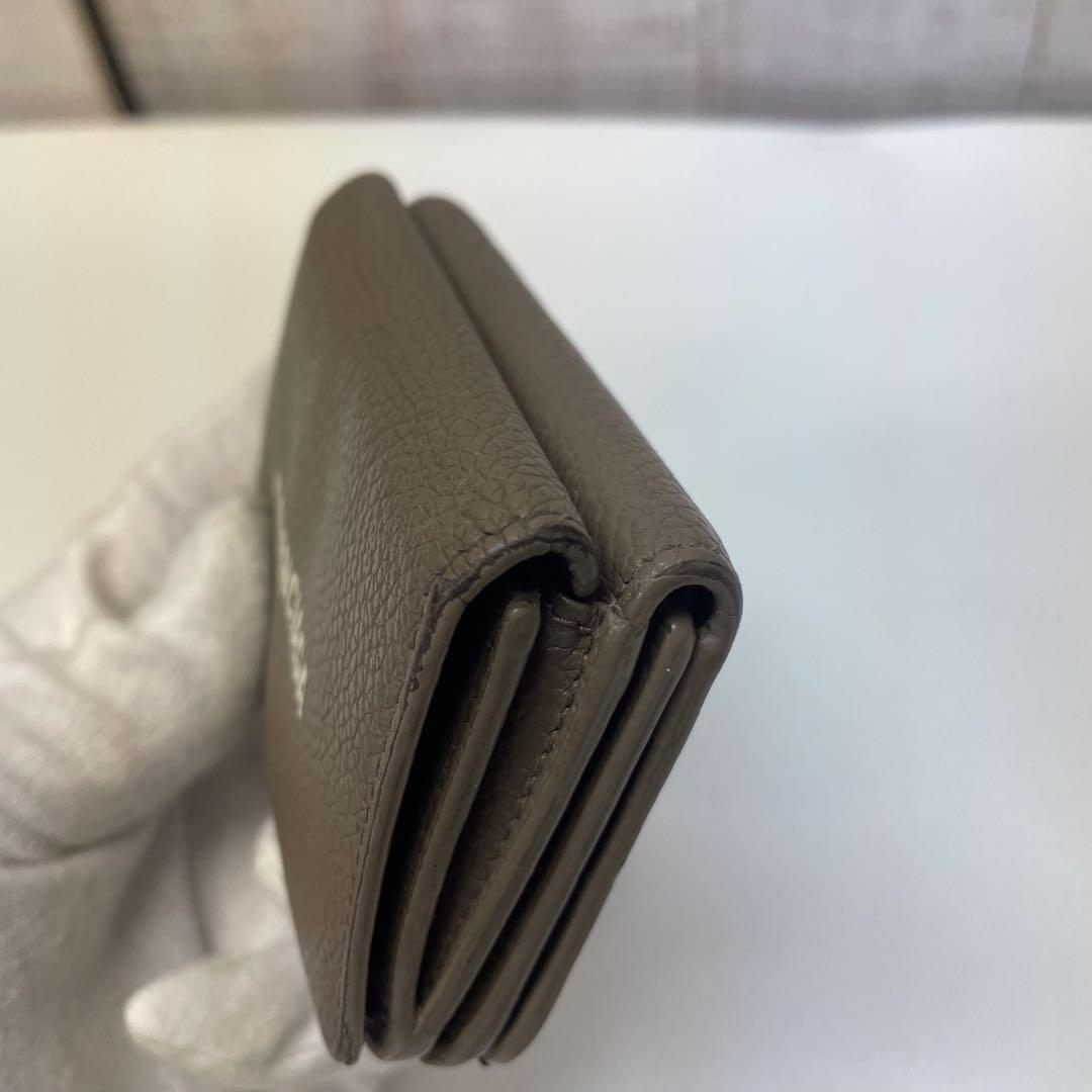 ま*る様 BALENCIAGA オリーブグリーン 三つ折り財布