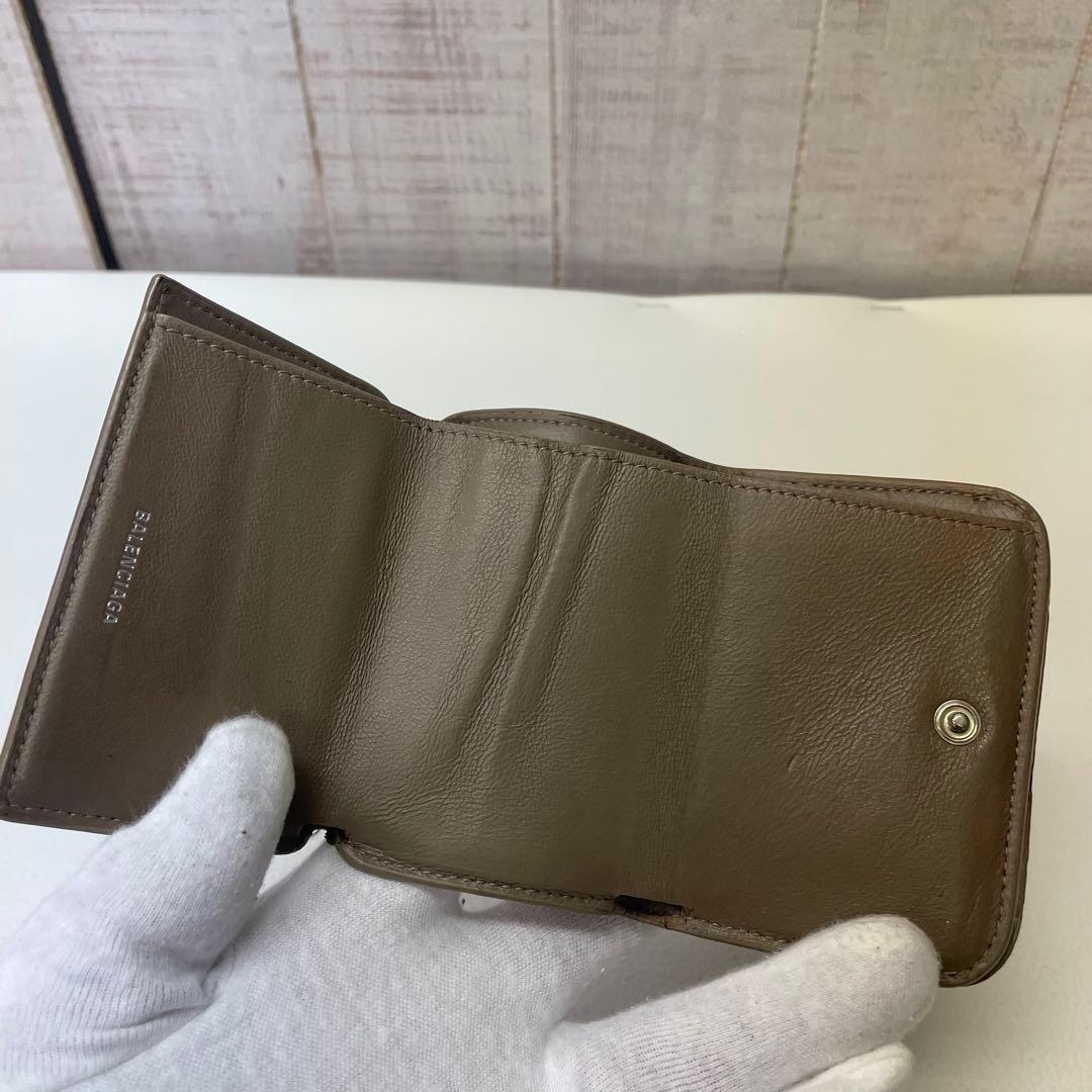 ま*る様 BALENCIAGA オリーブグリーン 三つ折り財布