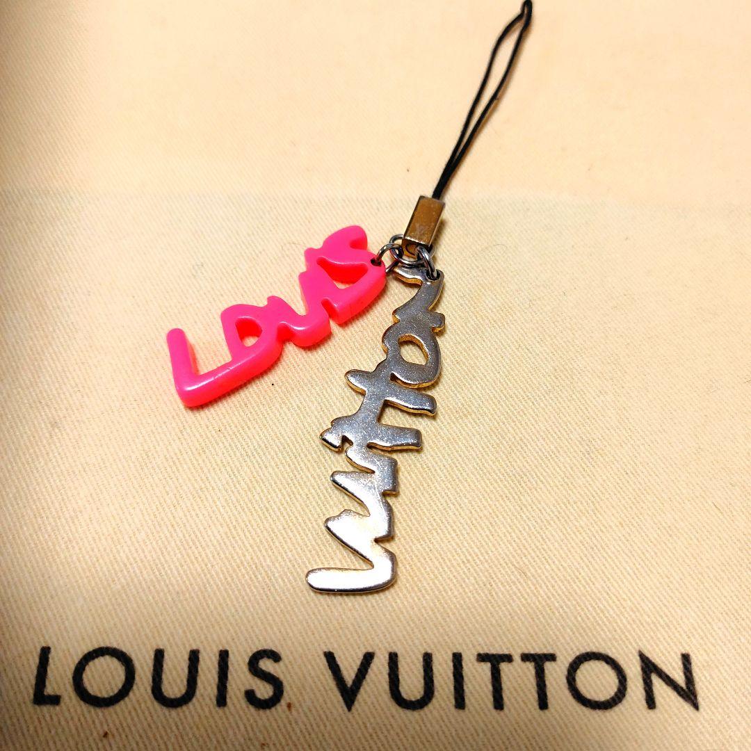 LOUIS VUITTON ロゴチャーム ピンクゴ−ルド