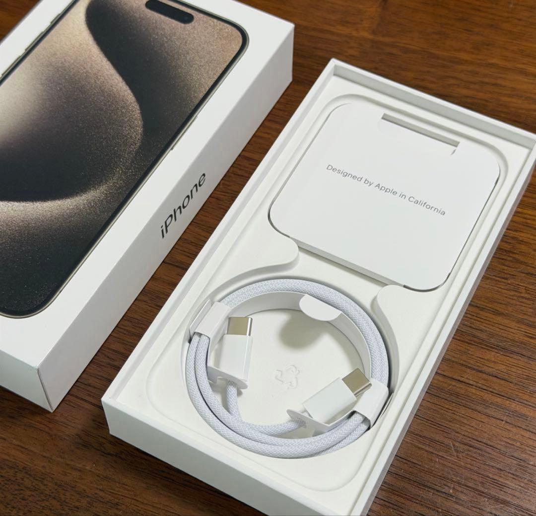 iPhone 15 pro 512GB ナチュラルチタニウム SIMフリー 美品