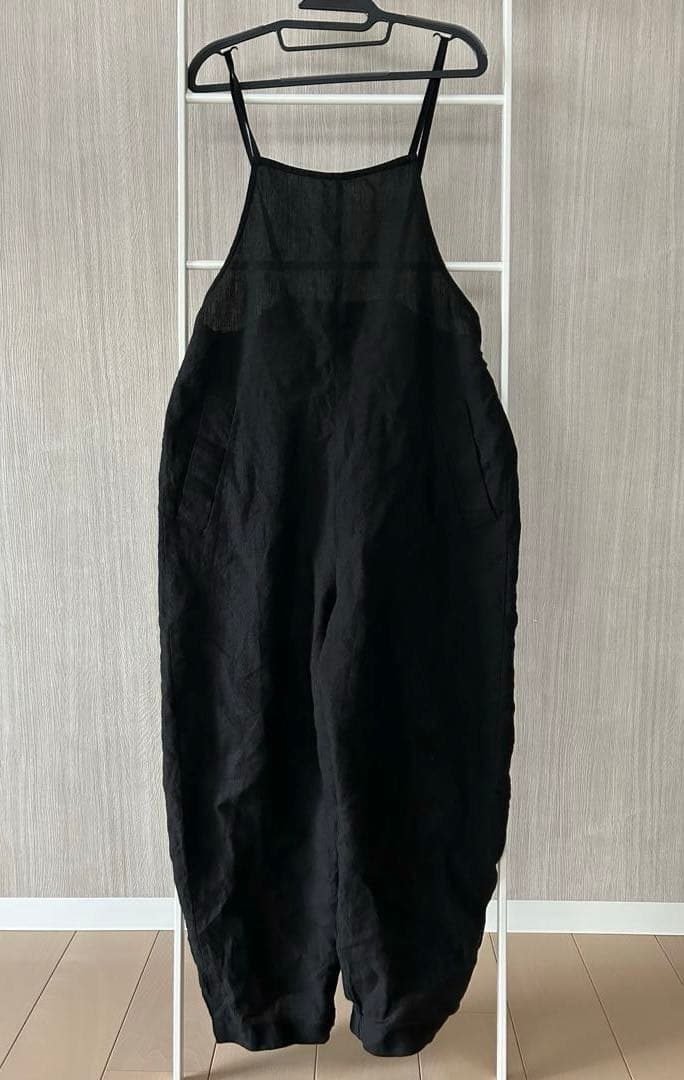 UNIVERSAL TISSU ／リネン100%サロペット／ブラック