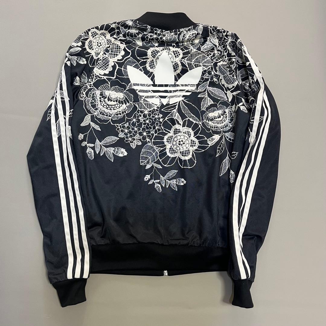 adidas アディダス花柄刺繍 ブラックジャージ　M
