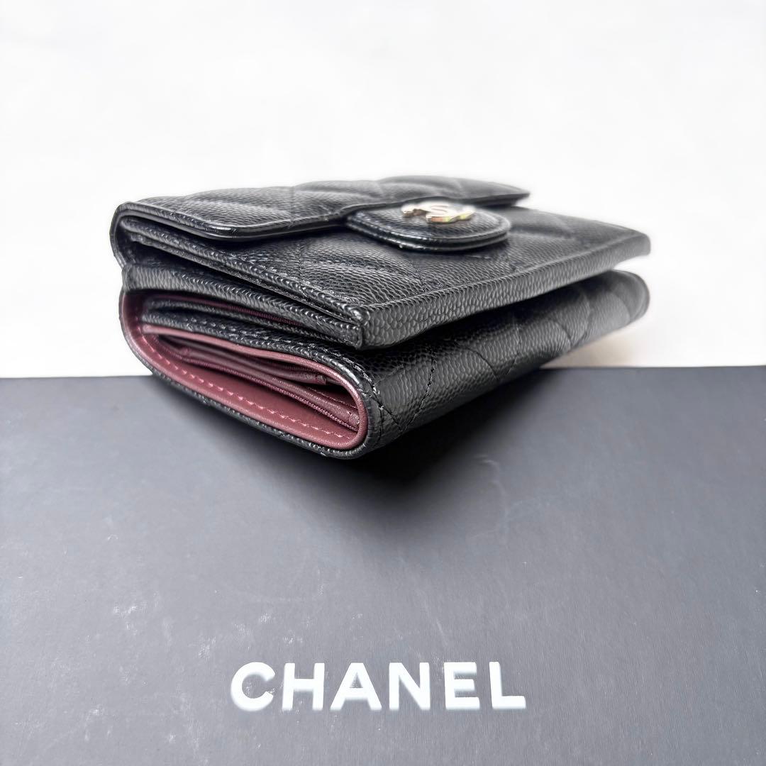新品未使用 CHANEL 三つ折り財布 キャビアスキン シールカード ココマーク