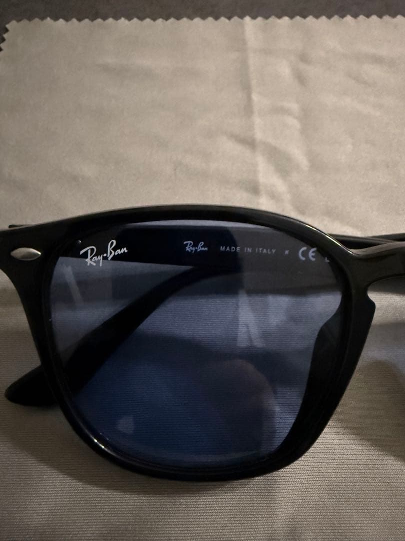 レイバン　RayBan サングラス　RB4258-F 52□20 150