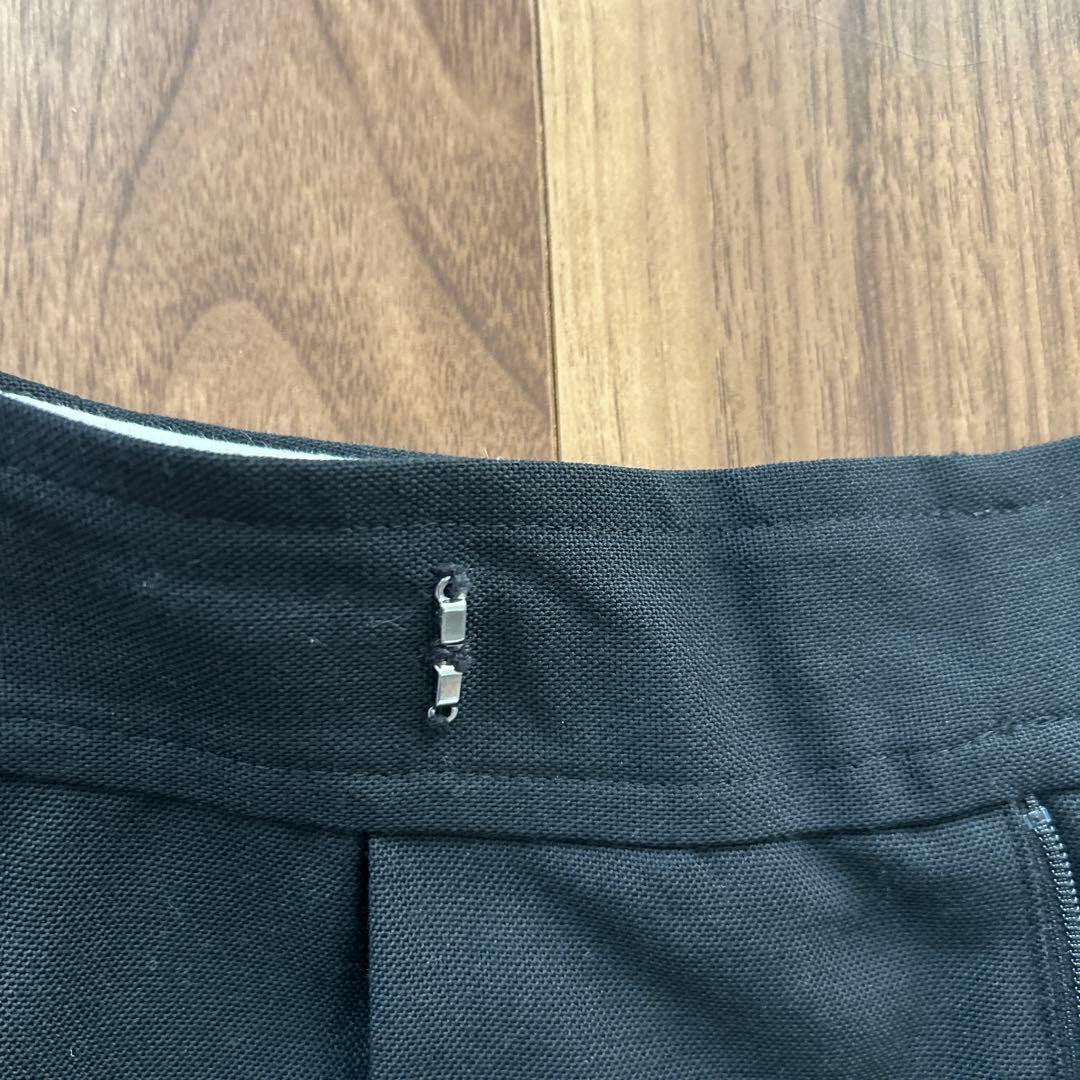 【LOHEN ローヘン】裾タックウールパンツ　ブラック