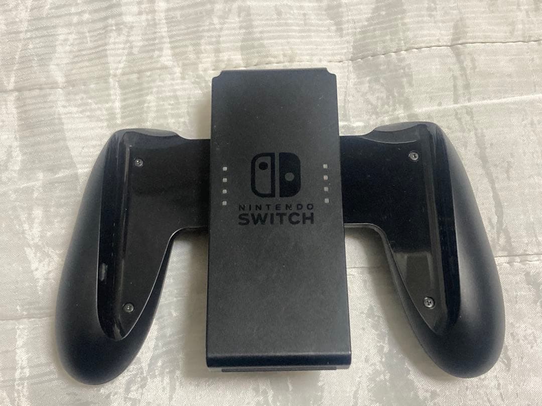 任天堂Switch本体　グレー