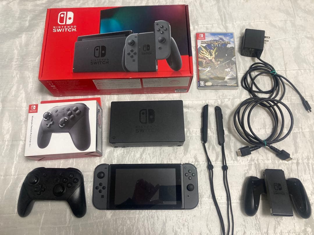 任天堂Switch本体　グレー