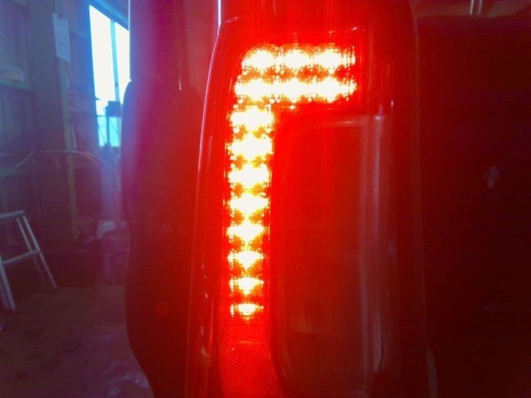 ダイハツ　タント　LA600S 左テールランプ