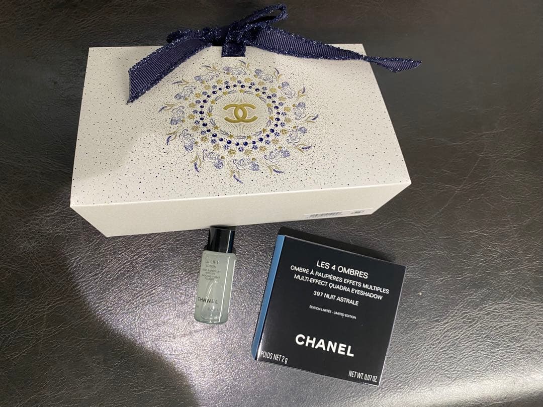 【新品未使用】CHANEL ホリデー限定品　アイシャドウ