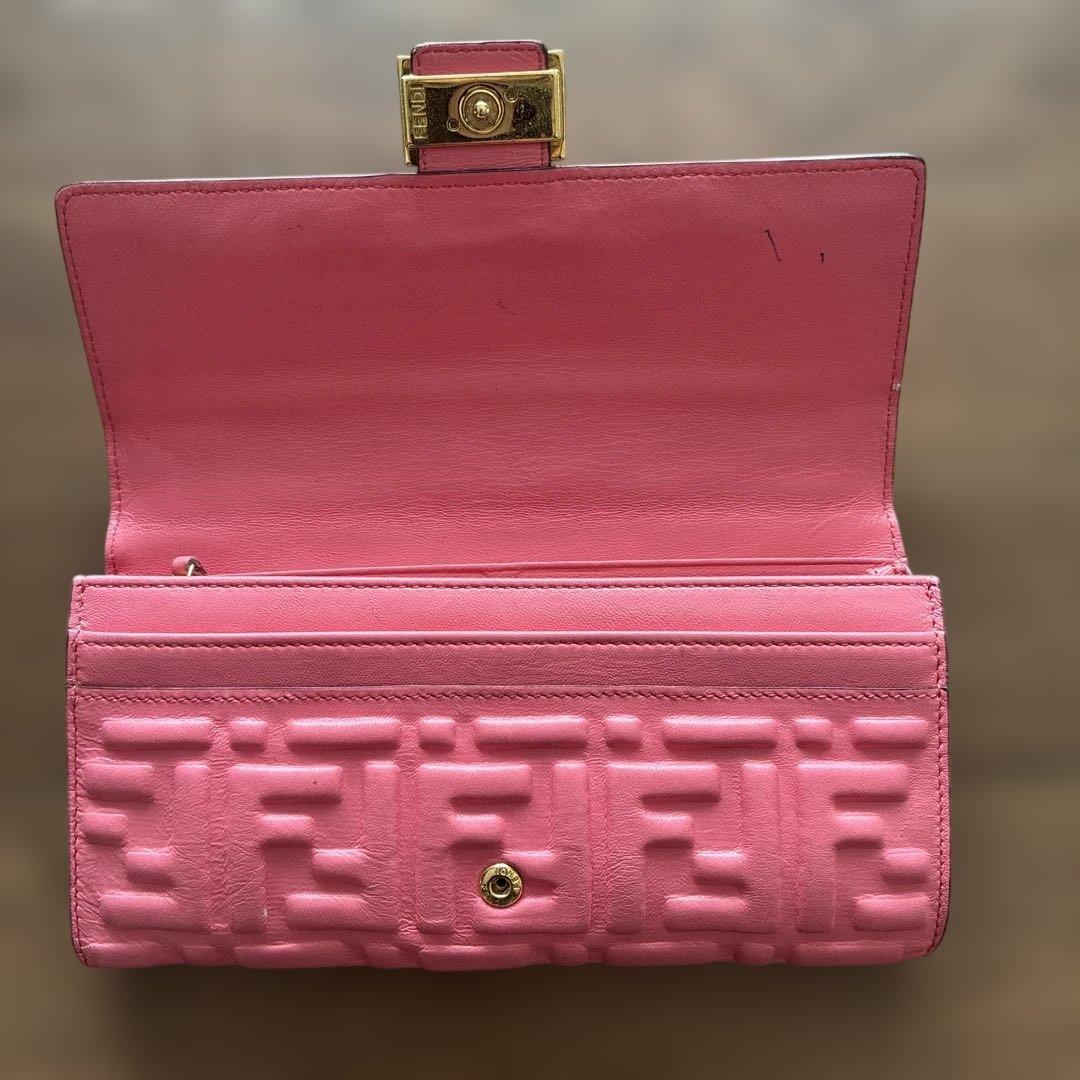 FENDI ピンクレザー 長財布　箱付き