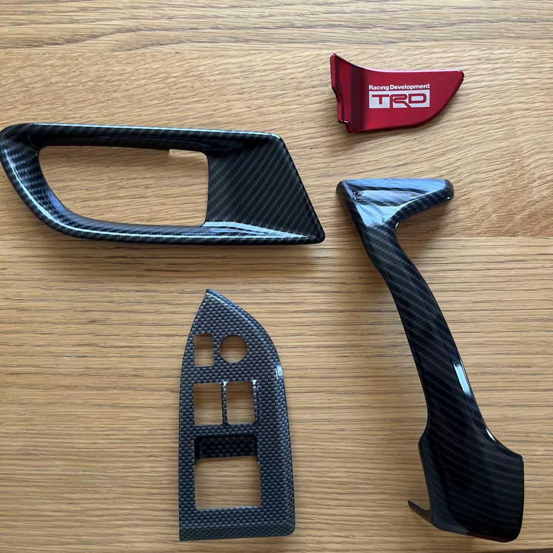 美品 トヨタ86 ZN6 ドアスイッチパネル他 カーボン調ドア周りセット