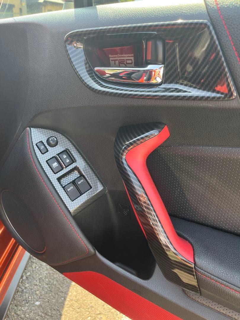美品 トヨタ86 ZN6 ドアスイッチパネル他 カーボン調ドア周りセット
