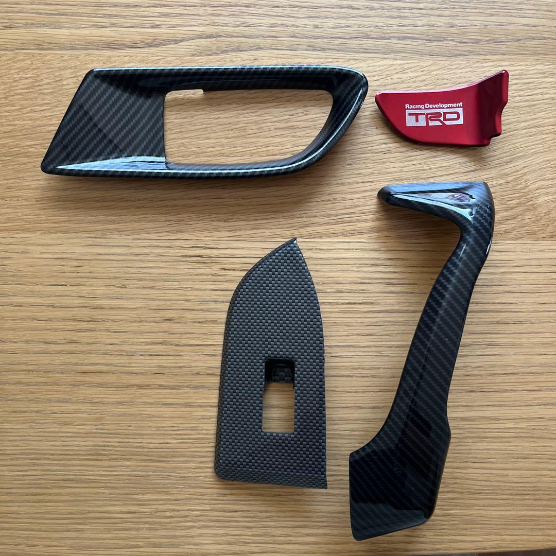 美品 トヨタ86 ZN6 ドアスイッチパネル他 カーボン調ドア周りセット