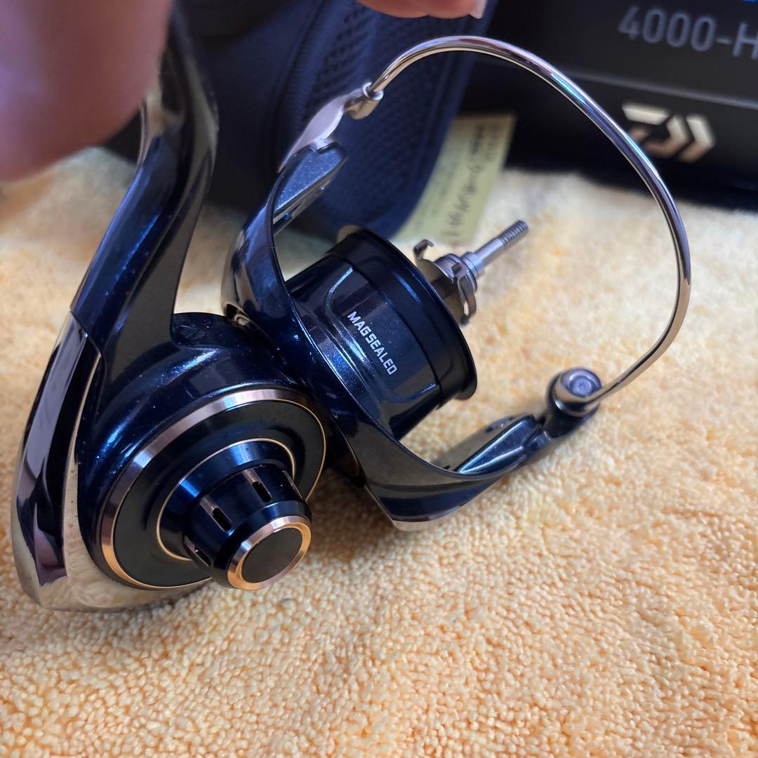 23ソルティガSW4000ーH