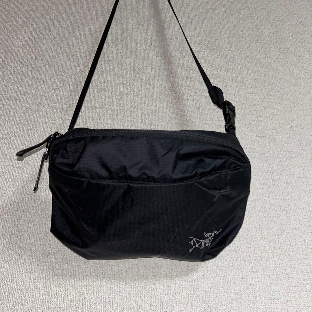 アークテリクス　ヒリアド　クロスボディバッグ　ヒリアド6