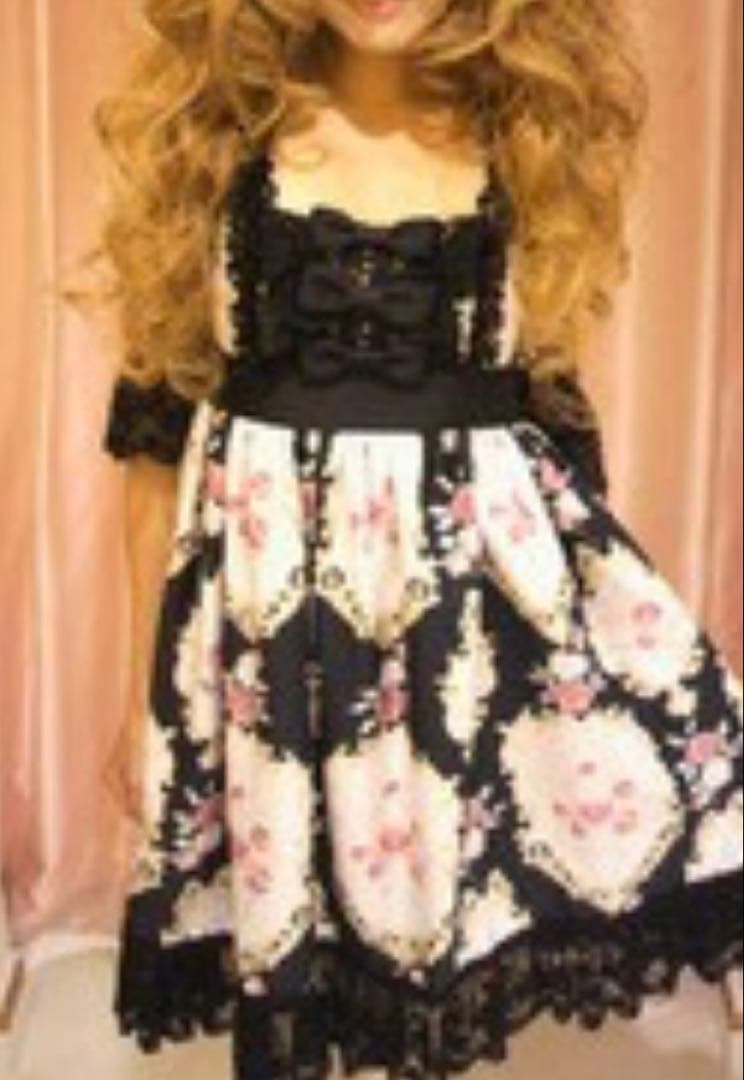 Jesus diamante アントワーヌワンピ　オーナメント薔薇柄　黒