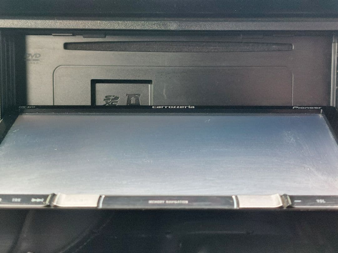 carrozzeria カロッツェリア AVIC-RZ77 2015年 動作良好