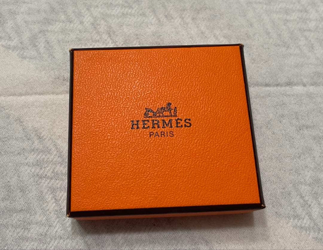 か*ず様 美品！値下げ！HERMES 型カフリンクス シルバー