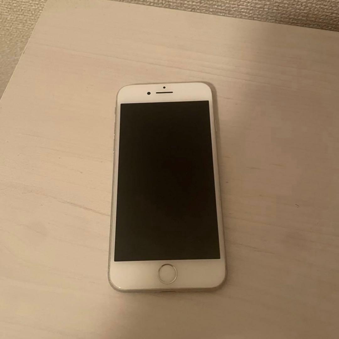 iPhone8 本体　64G