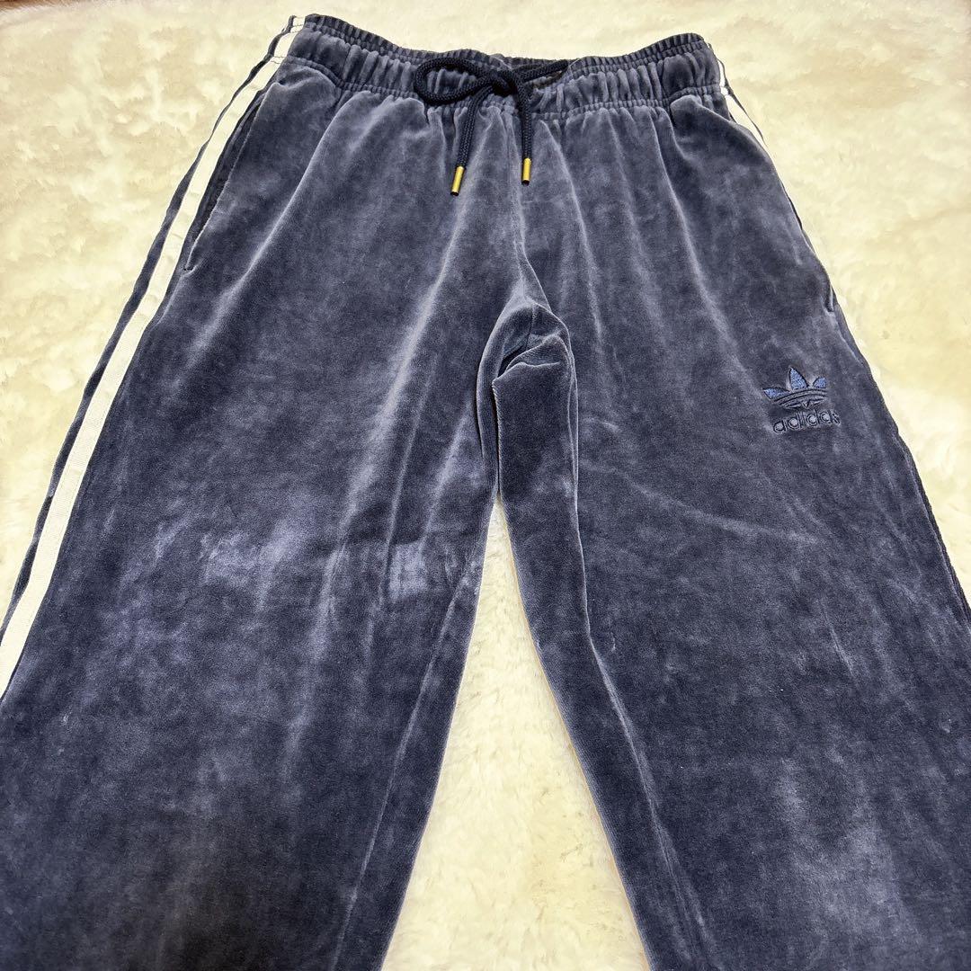アディダス　adidas　ベロア　ジャージ　セットアップ　XSサイズ