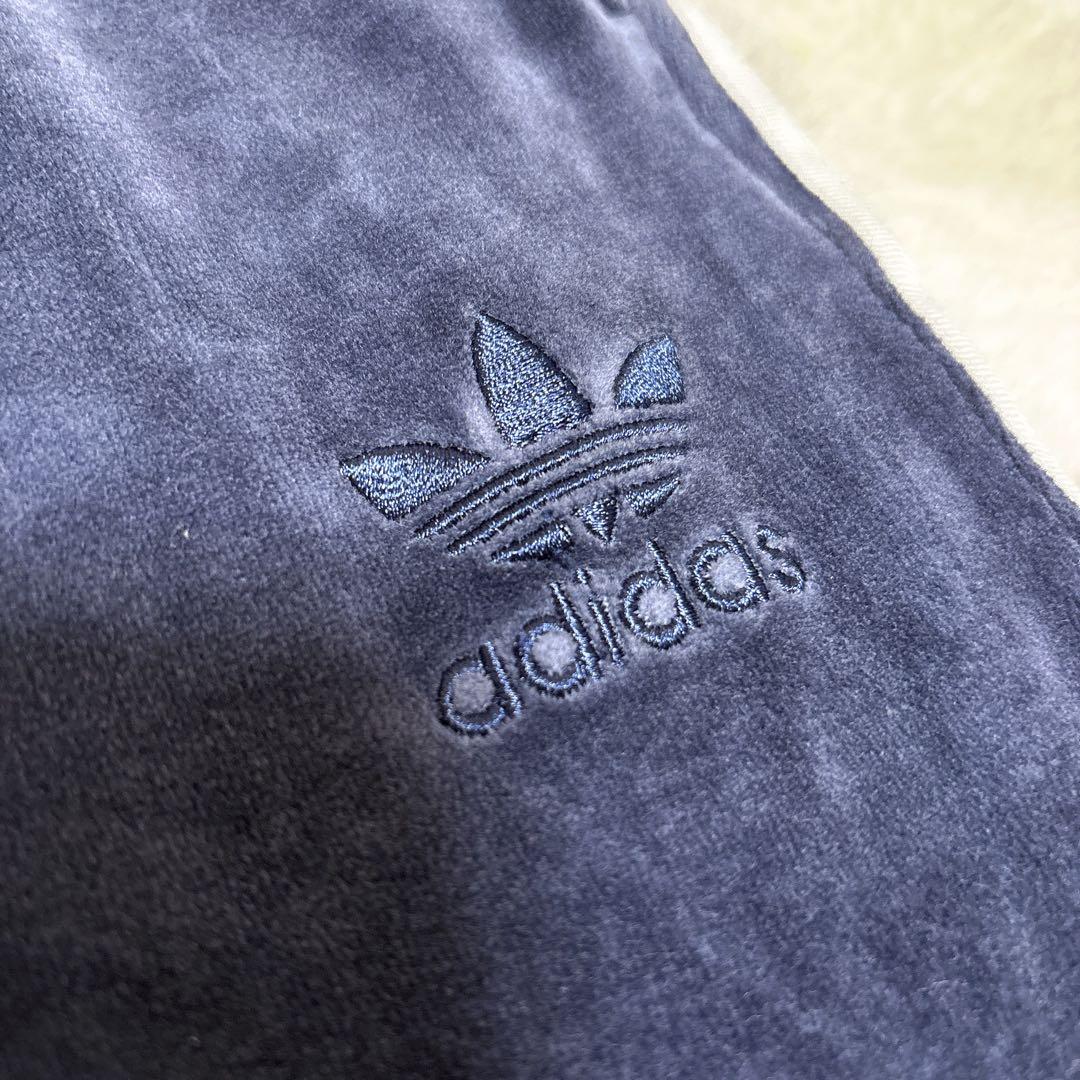 アディダス　adidas　ベロア　ジャージ　セットアップ　XSサイズ