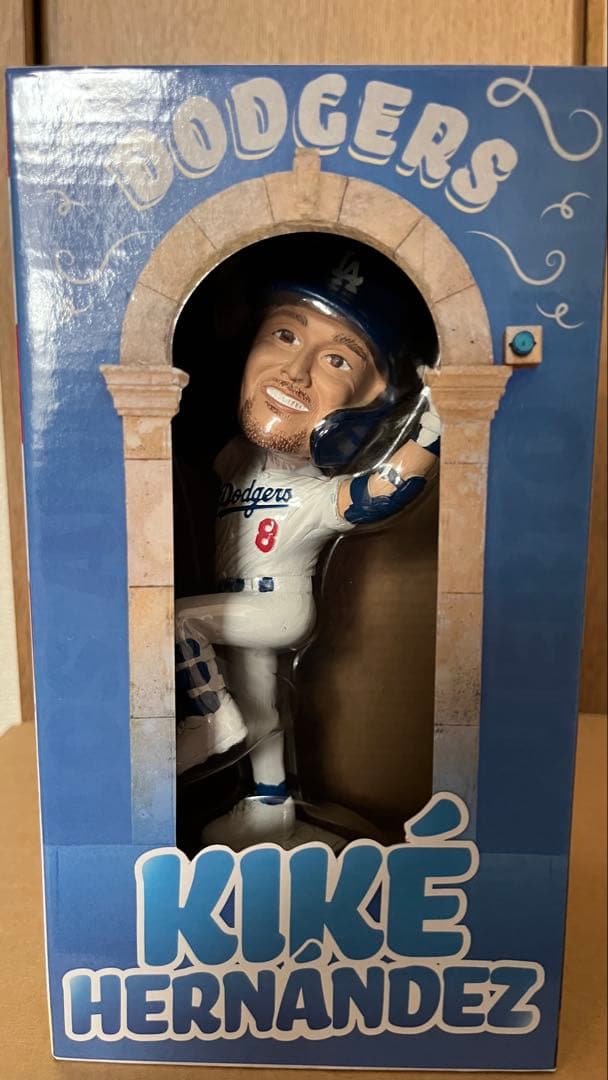 新品 美品 希少 入手困難 ドジャース キケ・ヘルナンデス ボブルヘッド
