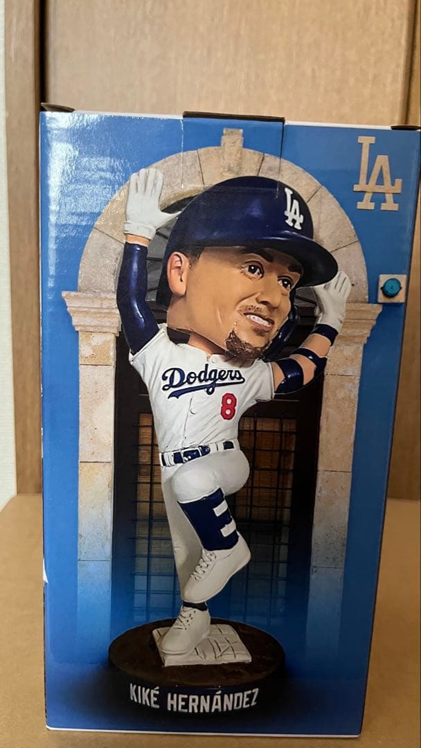 新品 美品 希少 入手困難 ドジャース キケ・ヘルナンデス ボブルヘッド