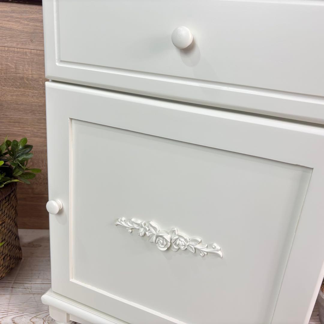 訳あり品【109】フレンチカントリー調ホワイトサイドキャビネット飾り棚収納家具