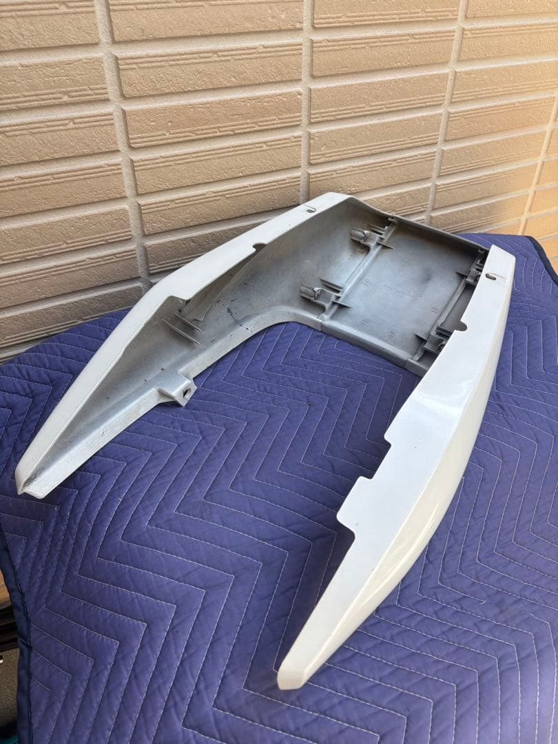 xjr400 純正テール