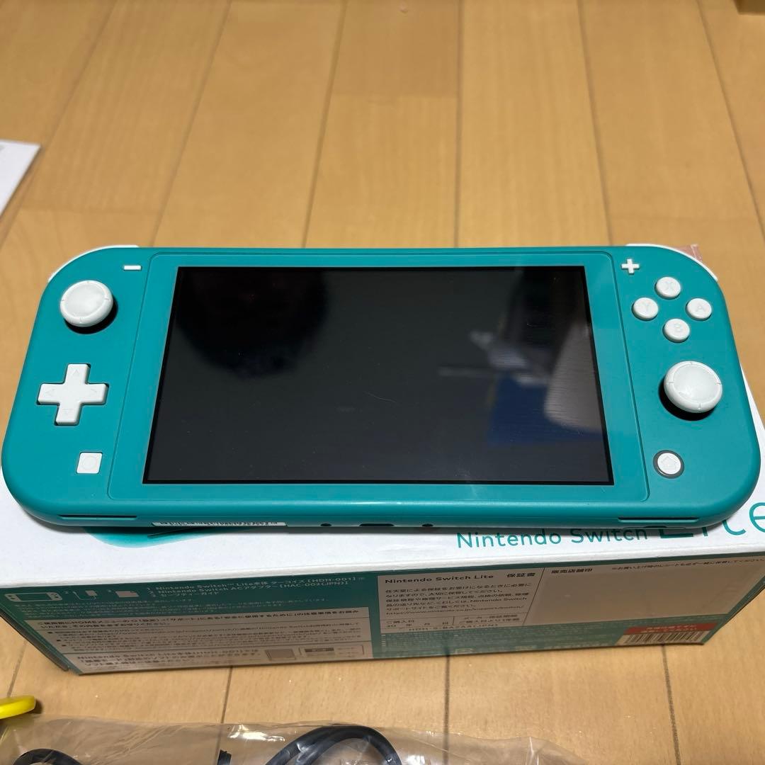 Switch light　箱入りセット　画面シート　保護ケース　SDカード付き