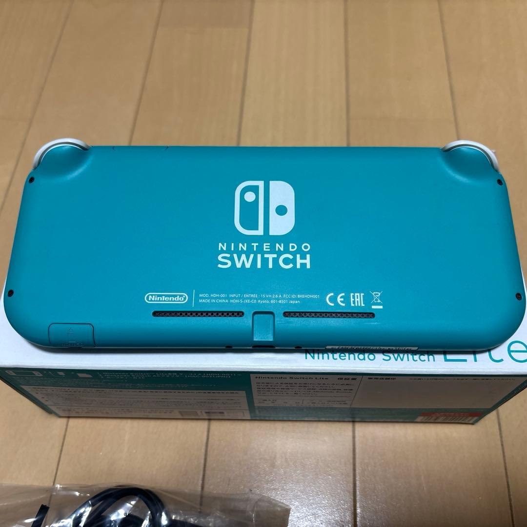 Switch light　箱入りセット　画面シート　保護ケース　SDカード付き