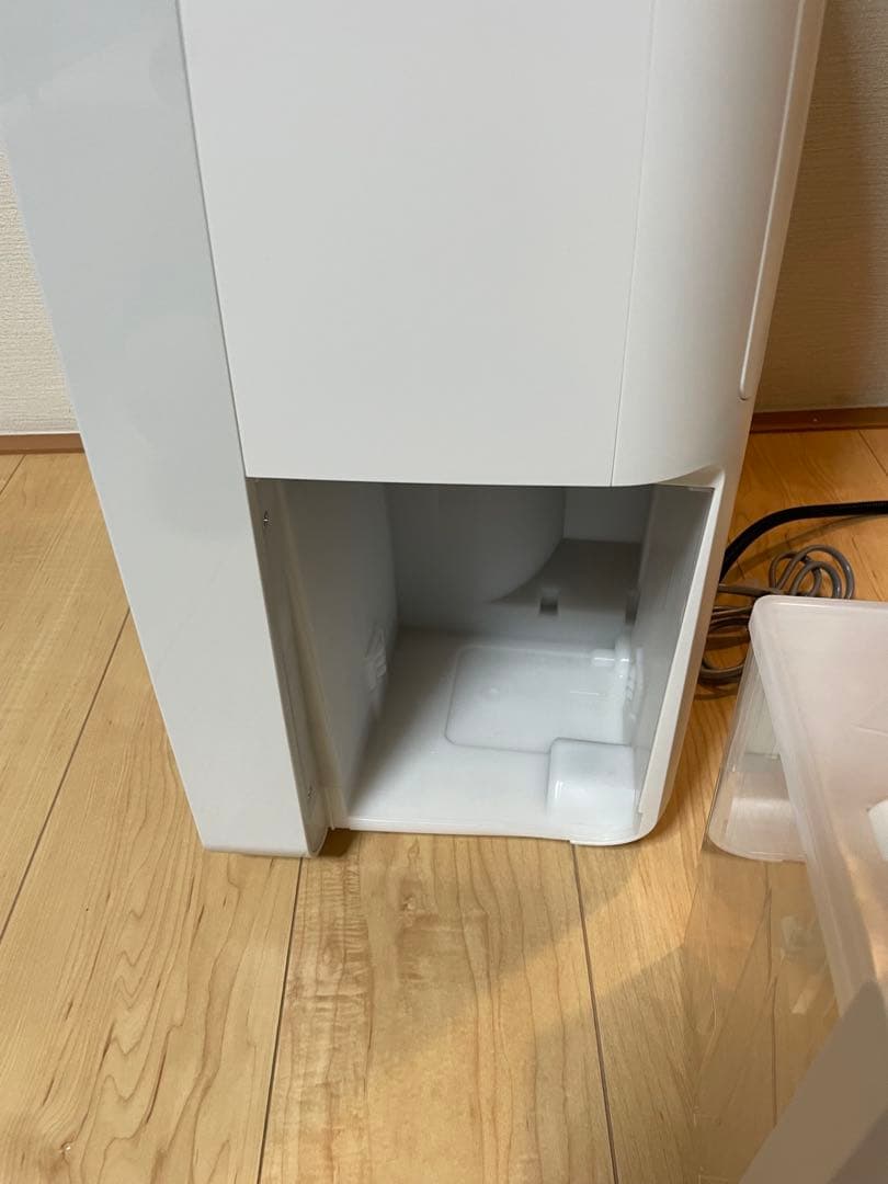 美品　　SHARP CV-L120-W 除湿機