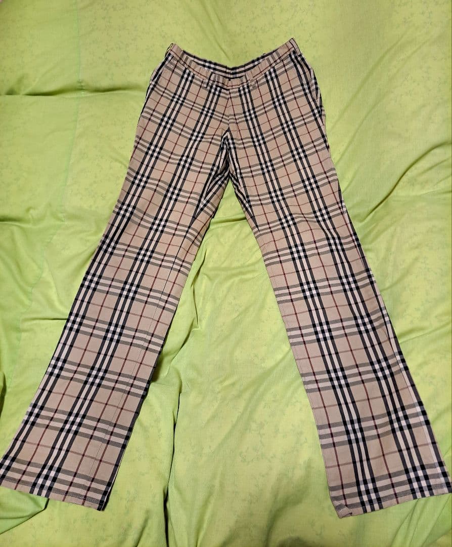 超名作　代名詞バーバリーチェック　バーバリーブラックレーベル　クレストブリッジ