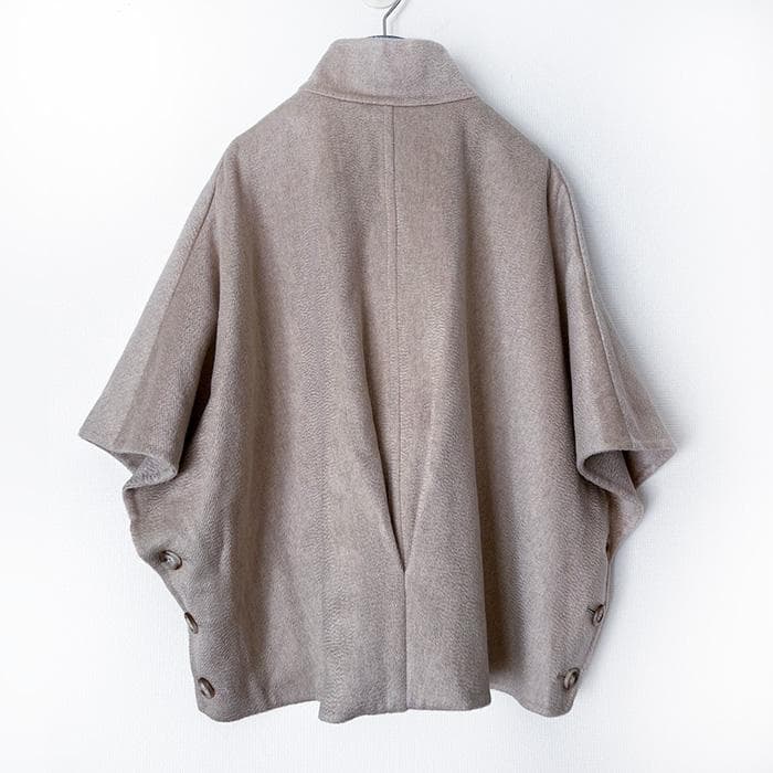 h*m様 MaxMara マックスマーラのポンチョ　トップス　カシミヤ100%