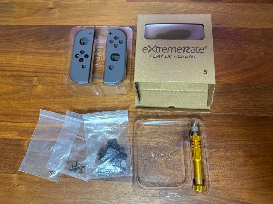 【箱付き】【美品】 Nintendo Switch 本体 ブラック+おまけ