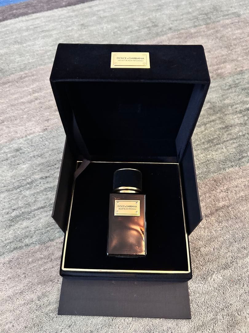 DOLCE&GABBANA VELVET BLACK PATCHOULI 香水