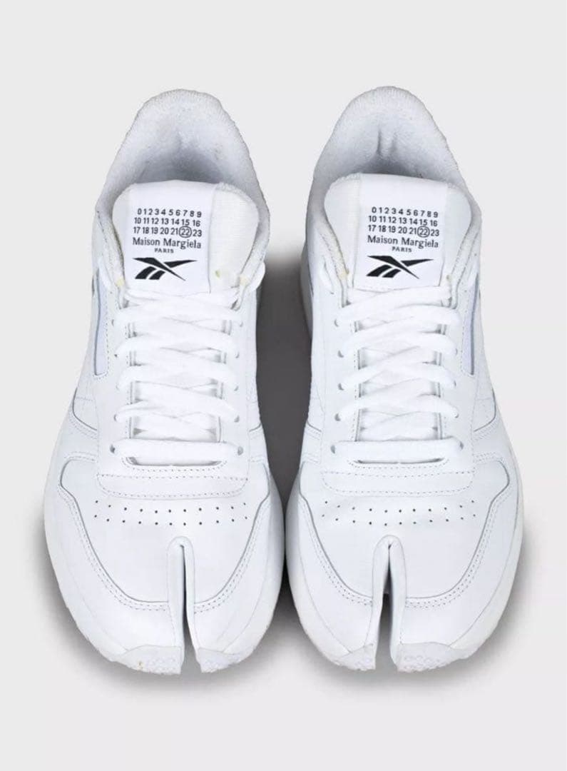 Margiela×Reebok ClassicLeather Tabi