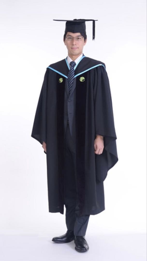 東京大学アカデミックガウンMサイズ　学士　男女兼用　ワッペン付