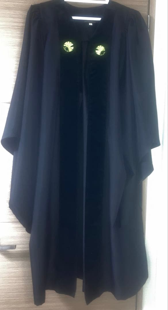 東京大学アカデミックガウンMサイズ　学士　男女兼用　ワッペン付