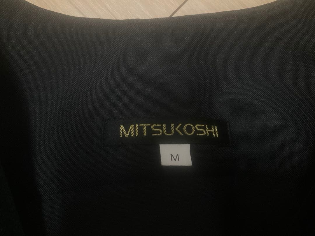 東京大学アカデミックガウンMサイズ　学士　男女兼用　ワッペン付