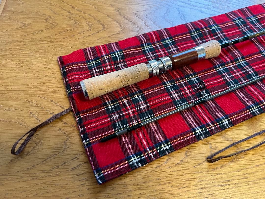 ザウルストラウトSpinBORON Twitch'N 56ULトラウトロッド